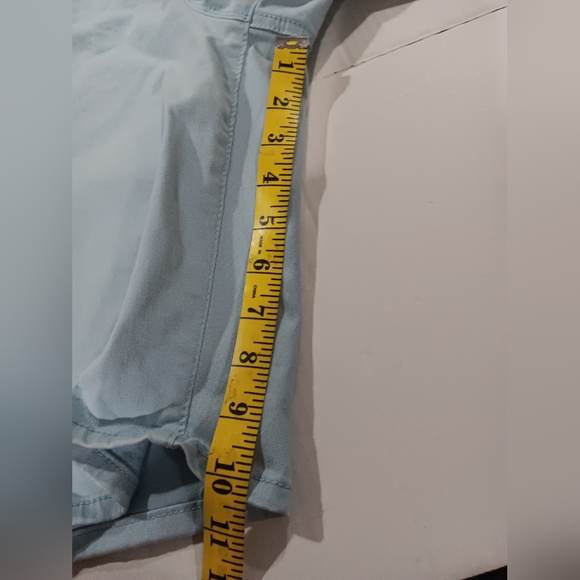 Gloria Vanderbilt Women's (Size 8) Pale Sky Pull-On Denim Bermuda Shorts - Picture 9 of 9